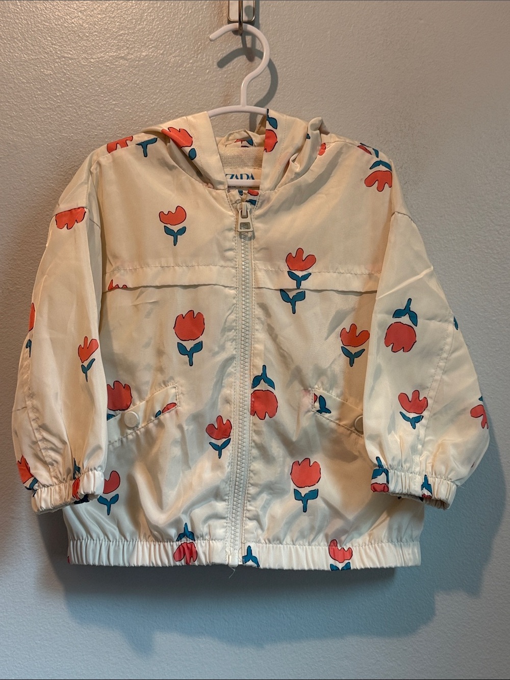 Zara 12 - 18 Months Cream Hooded Lightweight Jacket Red & Blue Floral Print